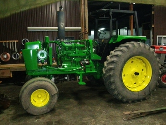 John Deere 4430